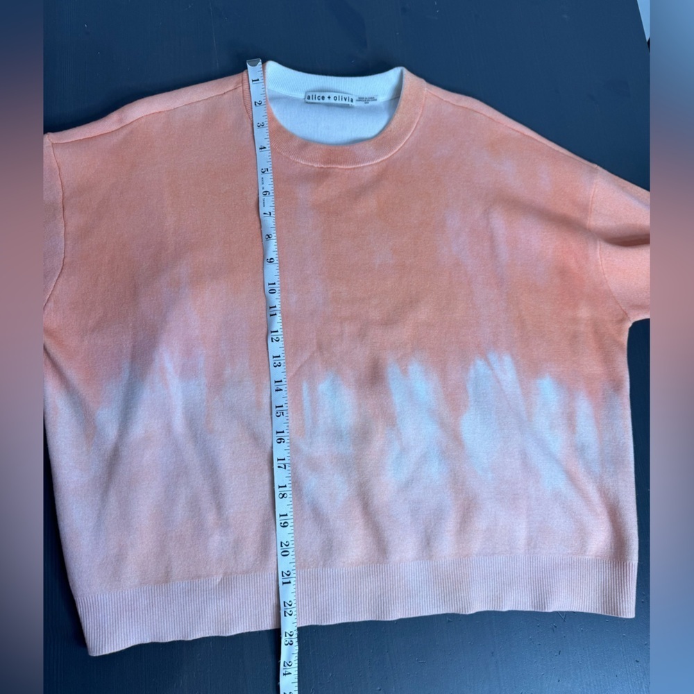 Alice + Olivia Gleeson Tie-Dye pullover - Picture 8 of 8